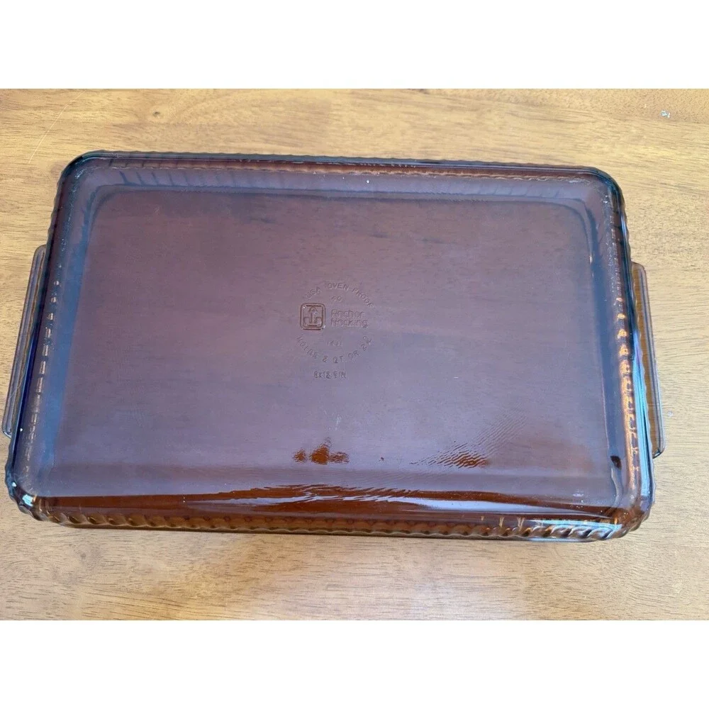 Vintage Anchor Hocking Amber Glass Ribbed Dish #1431 – 2 Qt (8